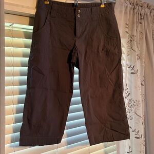 Koppen gray capri pants - size 2